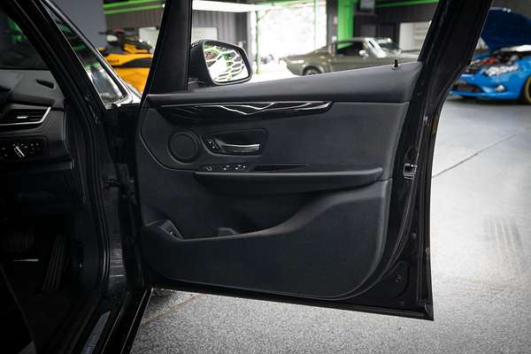 2015 BMW 2 Series 218d Sport Line F45