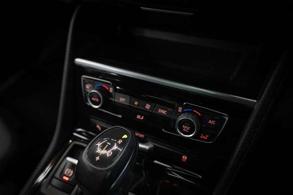 2015 BMW 2 Series 218d Sport Line F45