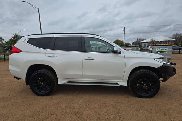 2018 Mitsubishi Pajero Sport Black Edition QE