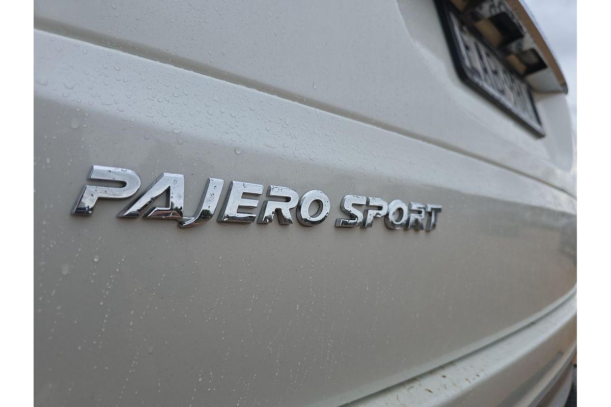 2018 Mitsubishi Pajero Sport Black Edition QE