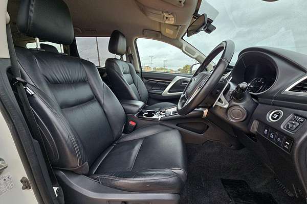 2018 Mitsubishi Pajero Sport Black Edition QE
