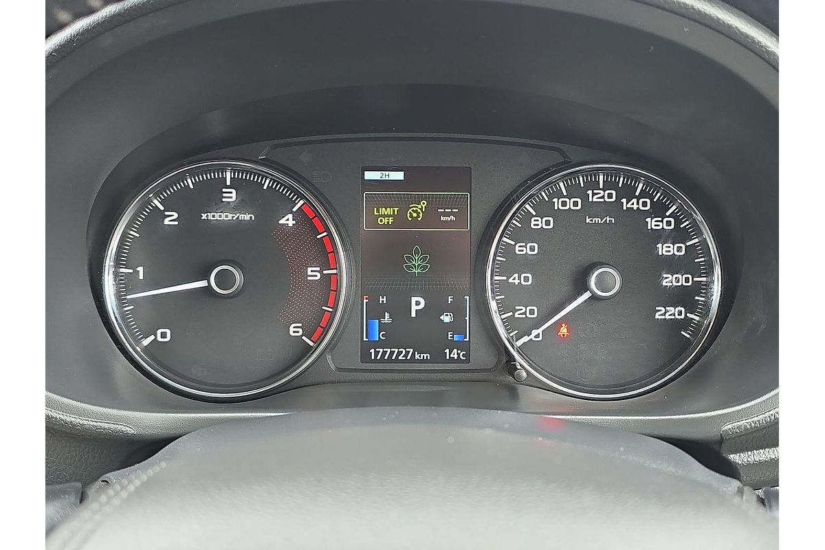 2018 Mitsubishi Pajero Sport Black Edition QE