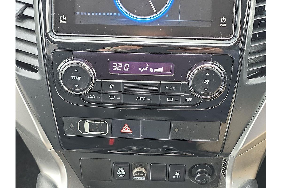 2018 Mitsubishi Pajero Sport Black Edition QE