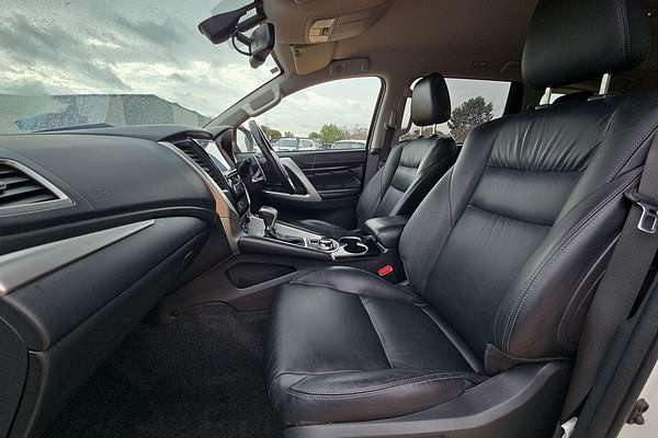 2018 Mitsubishi Pajero Sport Black Edition QE