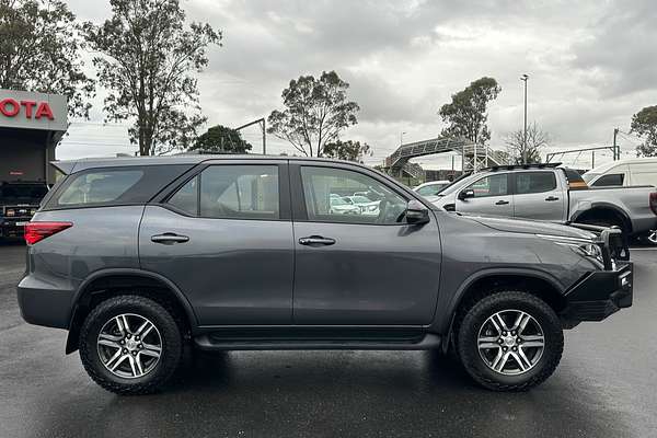 2022 Toyota Fortuner GX GUN156R