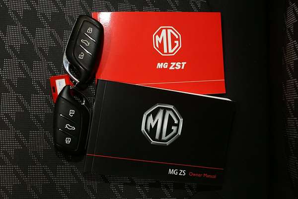 2023 MG ZST Core