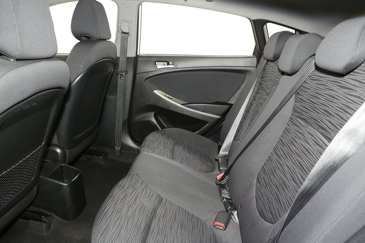 2018 Hyundai Accent Sport RB6