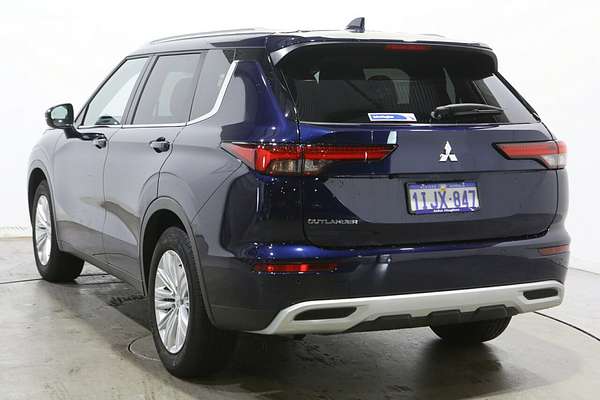 2024 Mitsubishi Outlander LS ZM