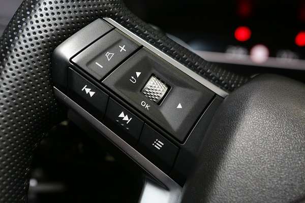 2024 Mitsubishi Outlander LS ZM