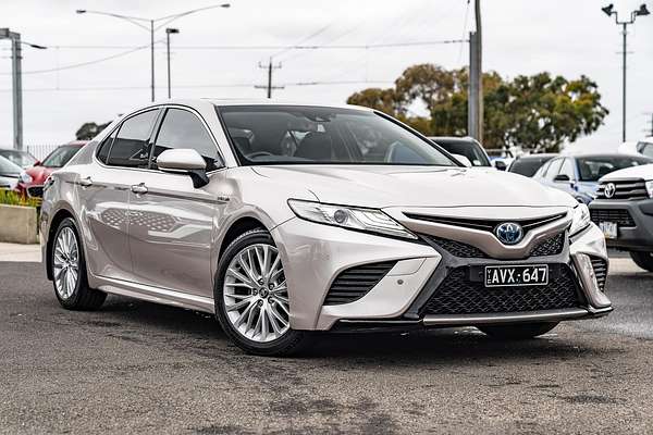 2018 Toyota Camry SL AXVH71R