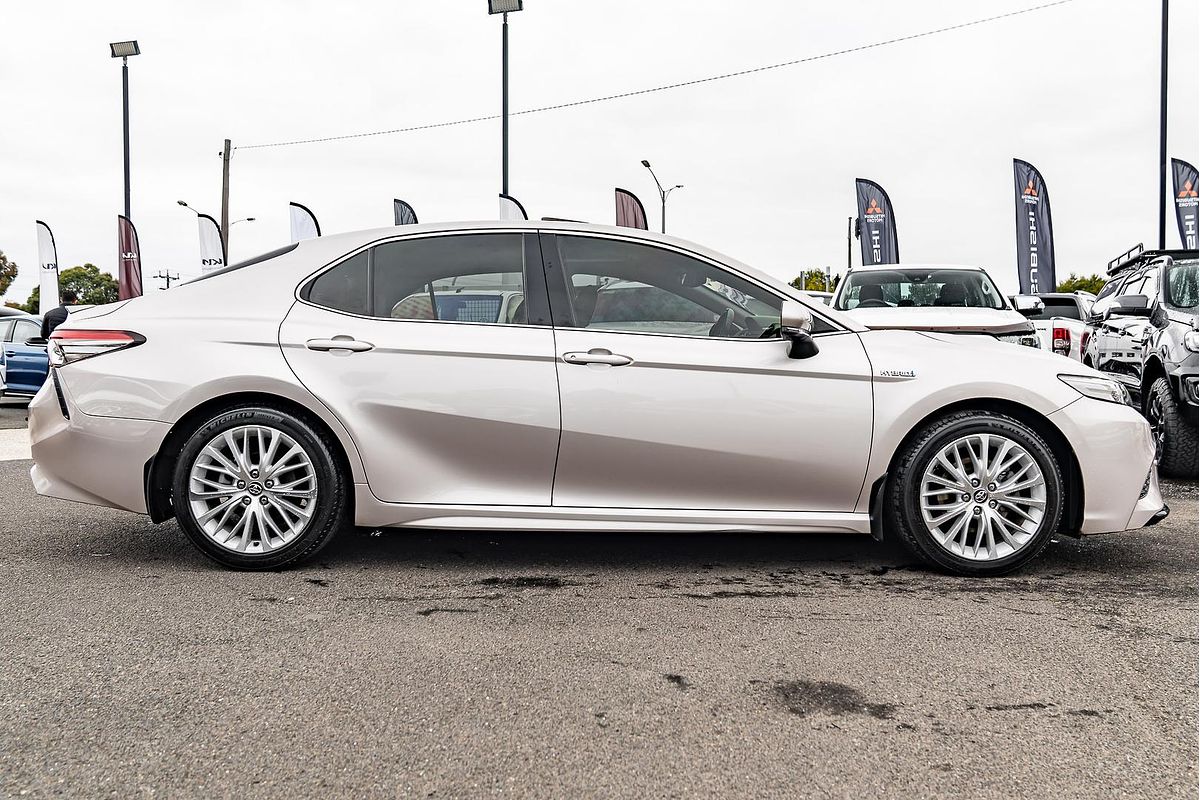 2018 Toyota Camry SL AXVH71R