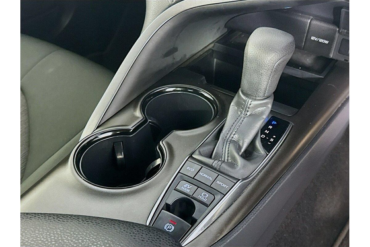 2024 Toyota Camry Ascent AXVH70R