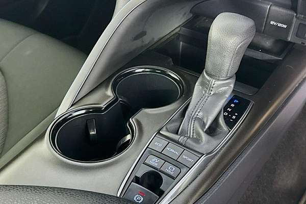 2024 Toyota Camry Ascent AXVH70R