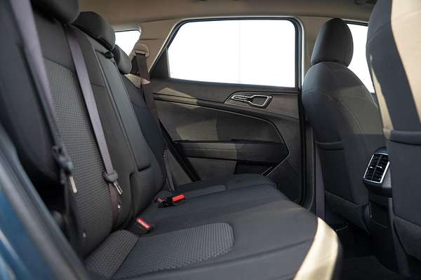 2023 Kia Sportage S NQ5
