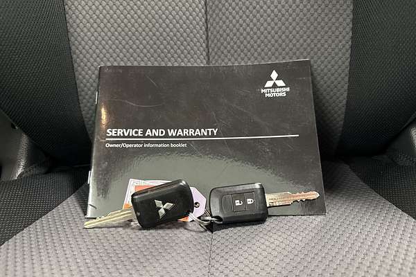 2023 Mitsubishi Triton GLX+ MR 4X4