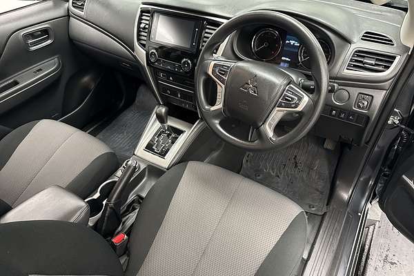 2023 Mitsubishi Triton GLX+ MR 4X4