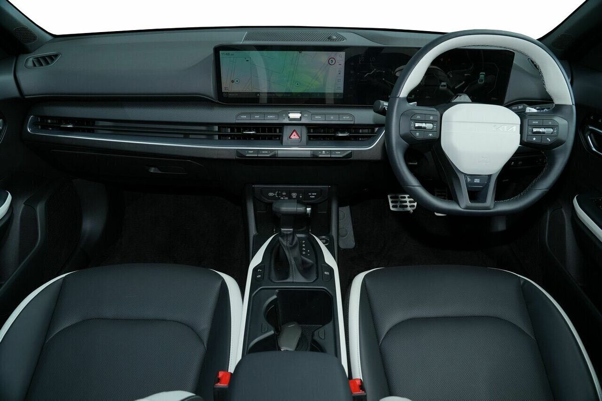 2025 Kia K4 GT-Line CL4m