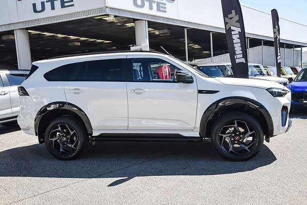 2025 Isuzu MU-X X-TERRAIN