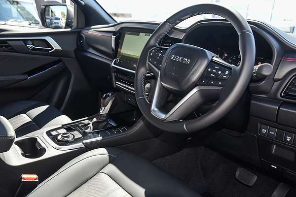 2025 Isuzu MU-X X-TERRAIN
