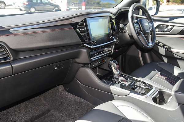 2025 Isuzu MU-X X-TERRAIN