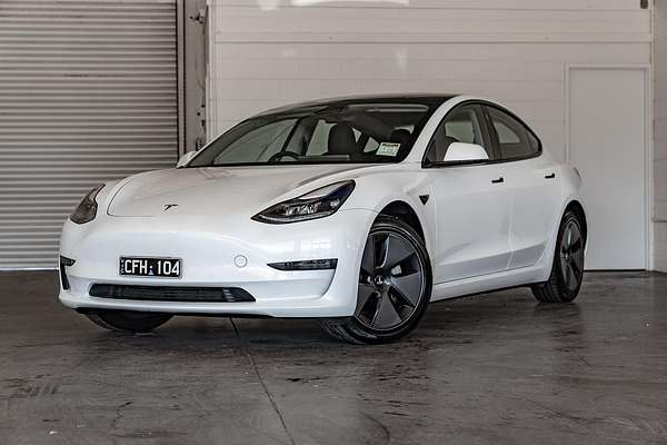 2022 Tesla Model 3 Rear-Wheel Drive