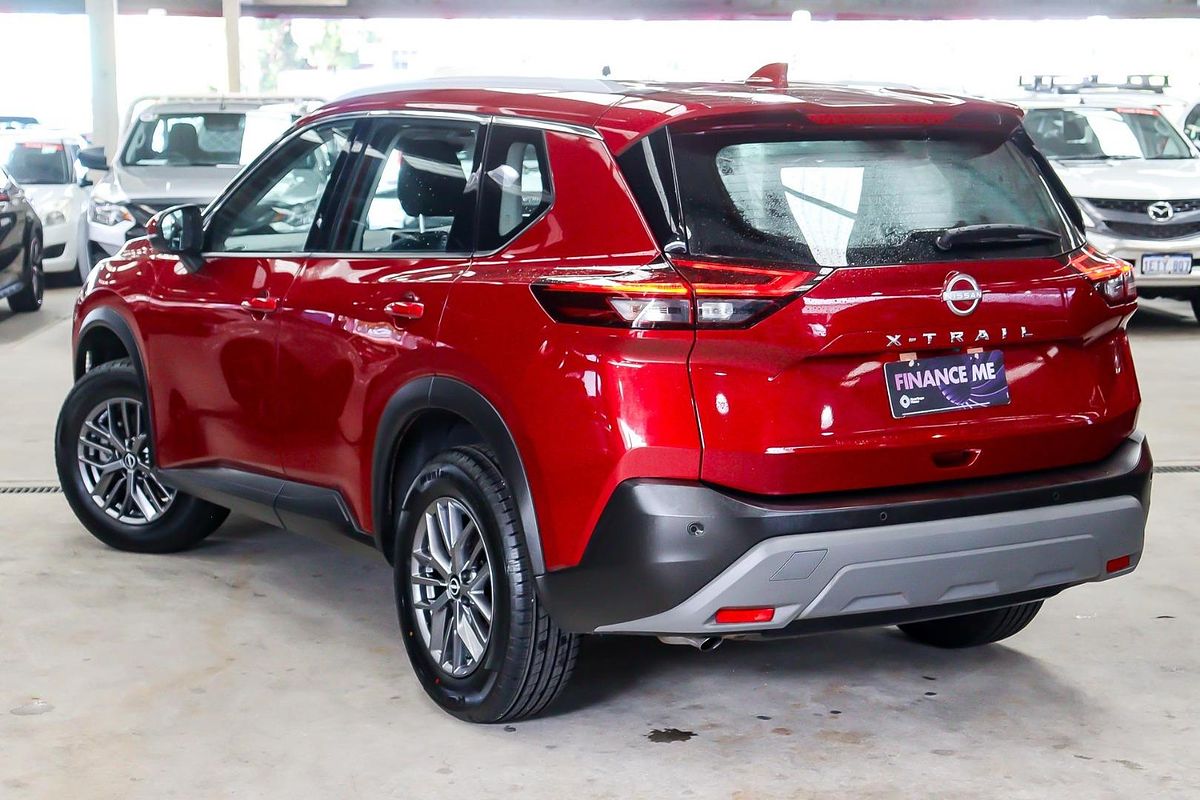 2024 Nissan X-TRAIL ST T33