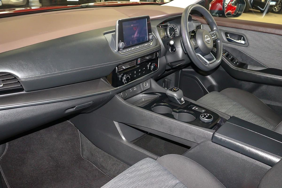 2024 Nissan X-TRAIL ST T33