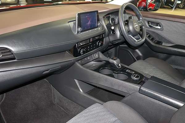 2024 Nissan X-TRAIL ST T33