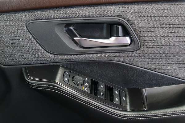 2024 Nissan X-TRAIL ST T33