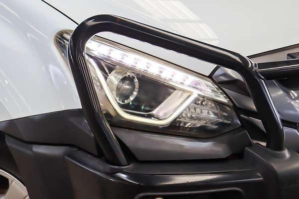 2017 Isuzu MU-X LS-M