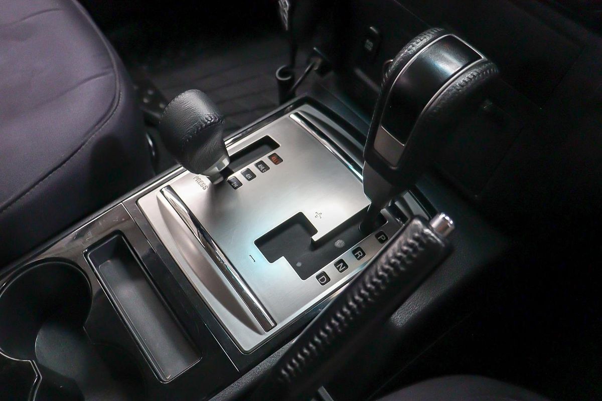 2019 Mitsubishi Pajero GLX NX