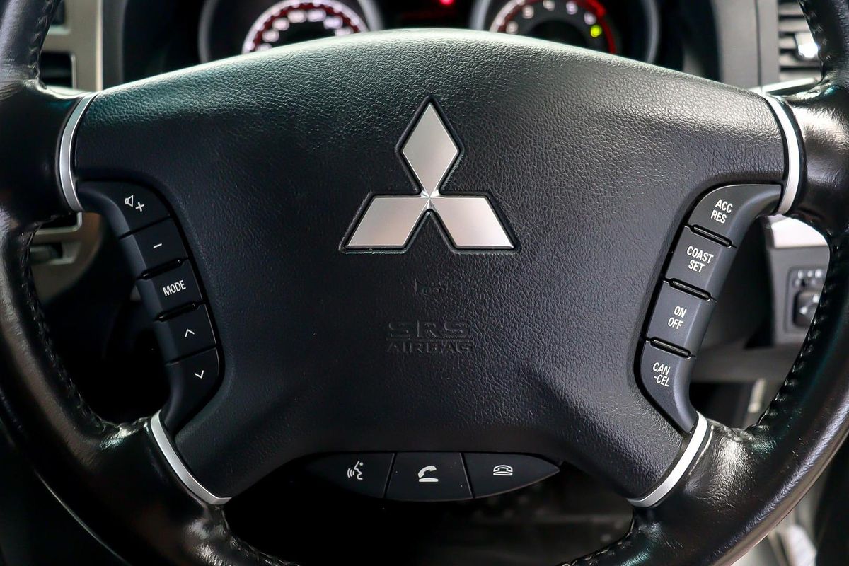 2019 Mitsubishi Pajero GLX NX