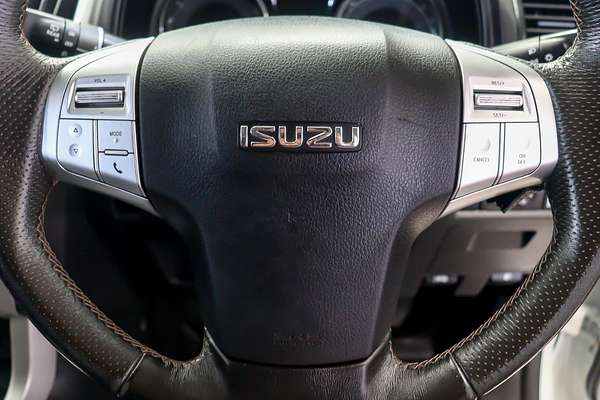 2017 Isuzu MU-X LS-M
