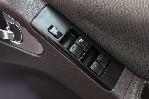 2012 Nissan Navara ST-X 550 D40 Series 5 4X4