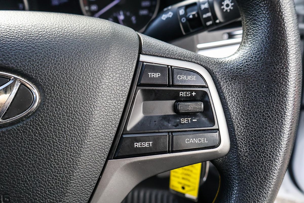 2018 Hyundai Elantra Active AD