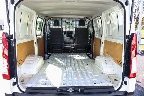 2020 Toyota Hiace GDH300R LWB