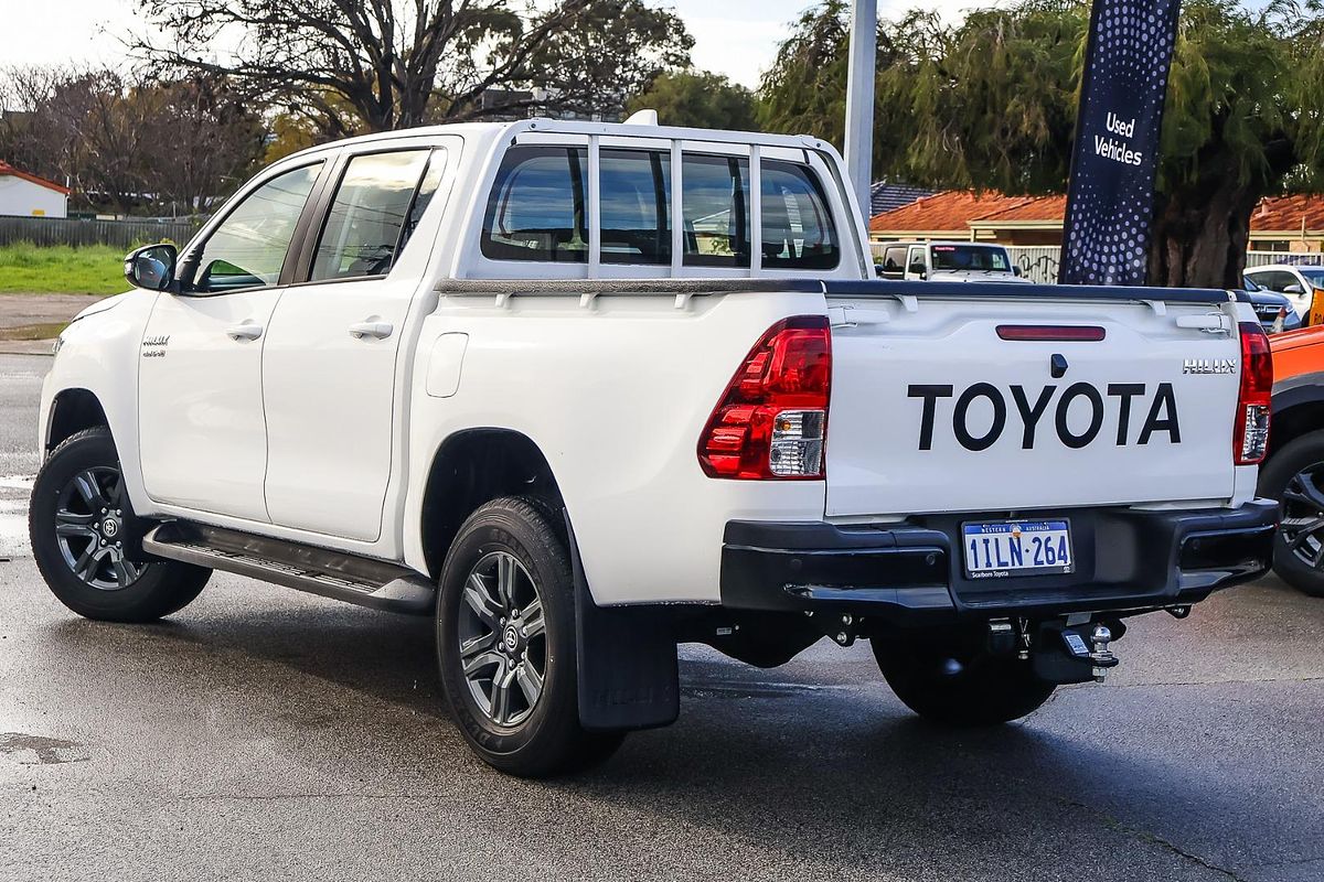 2024 Toyota Hilux SR GUN126R 4X4