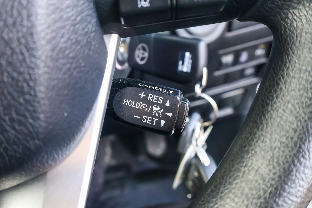 2024 Toyota Hilux SR GUN126R 4X4