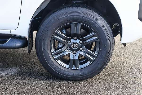 2024 Toyota Hilux SR GUN126R 4X4