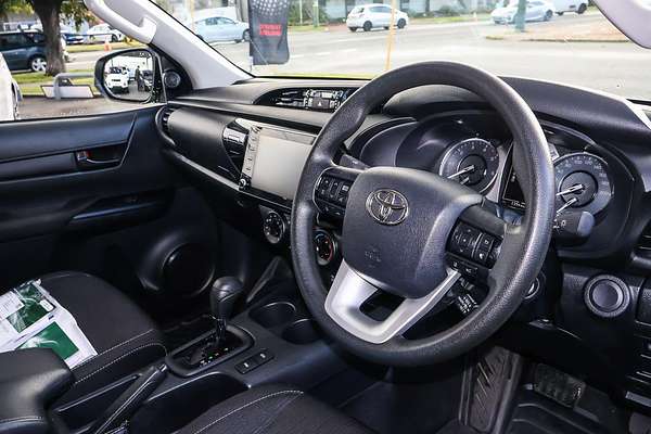2024 Toyota Hilux SR GUN126R 4X4