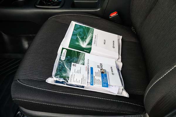 2024 Toyota Hilux SR GUN126R 4X4