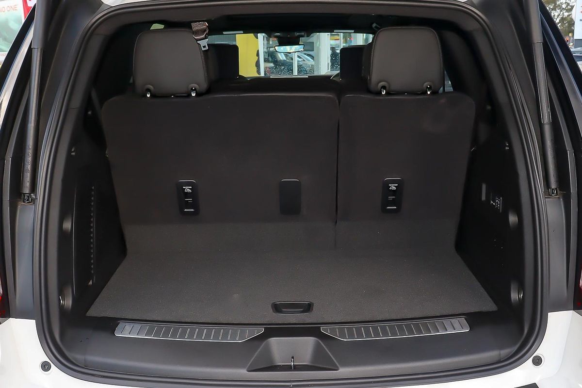 2025 GMC Yukon Denali T1