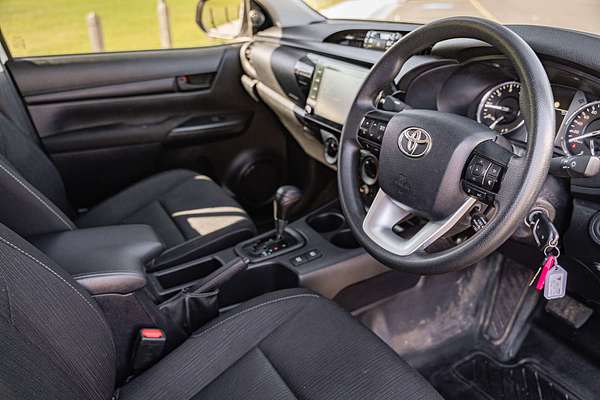 2021 Toyota Hilux SR GUN126R