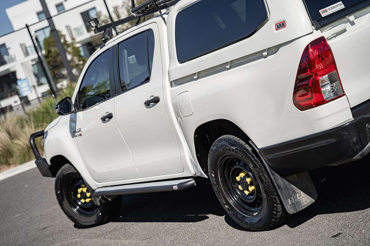 2021 Toyota Hilux SR GUN126R