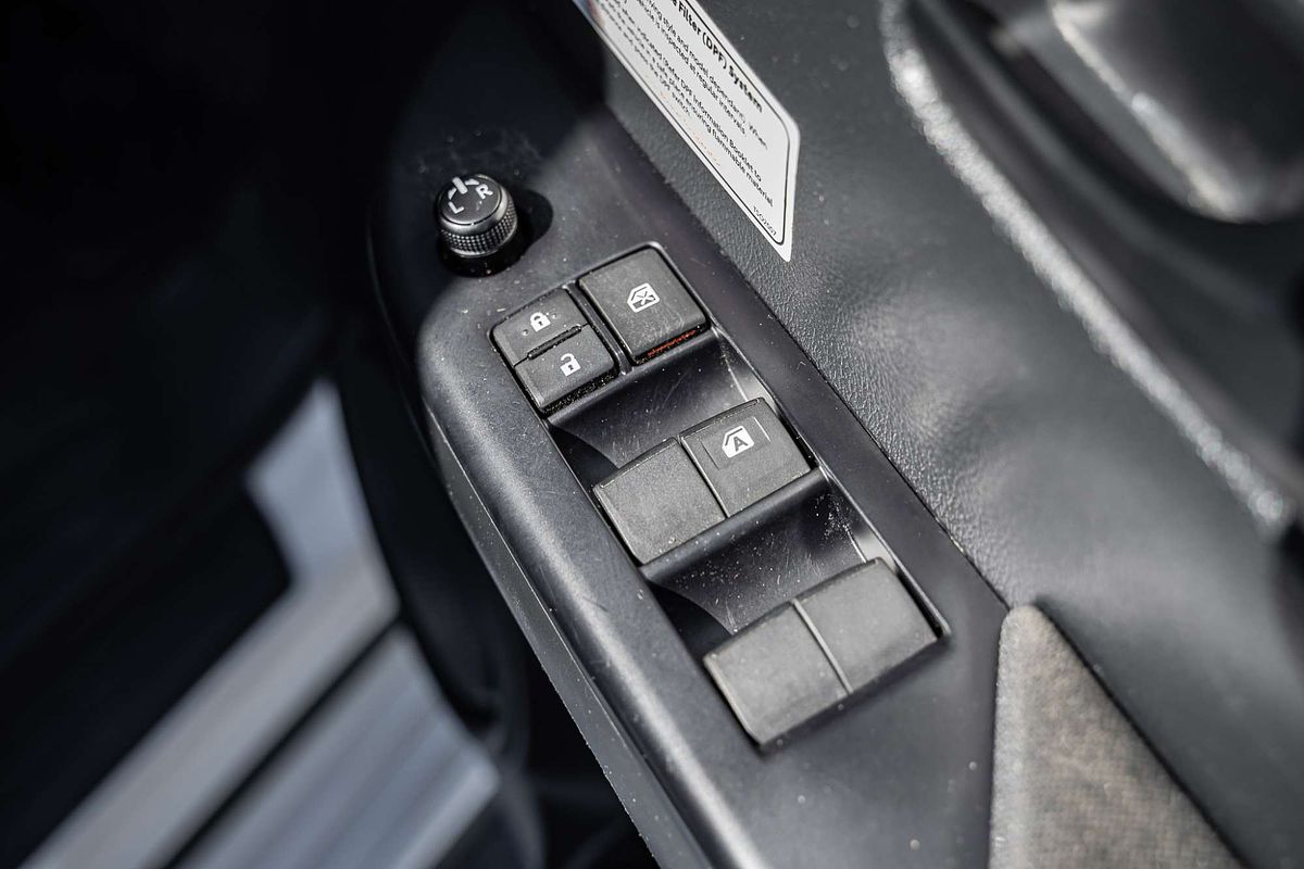2021 Toyota Hilux SR GUN126R