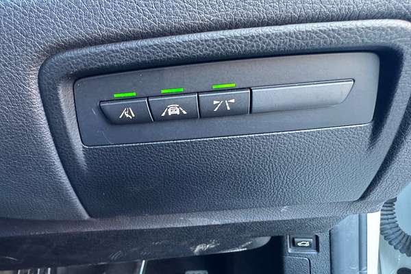 2016 BMW 3 Series 318i Sport Line F30 LCI