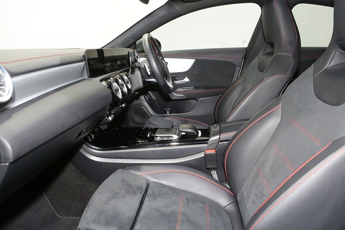 2023 Mercedes-Benz CLA-Class CLA200 C118