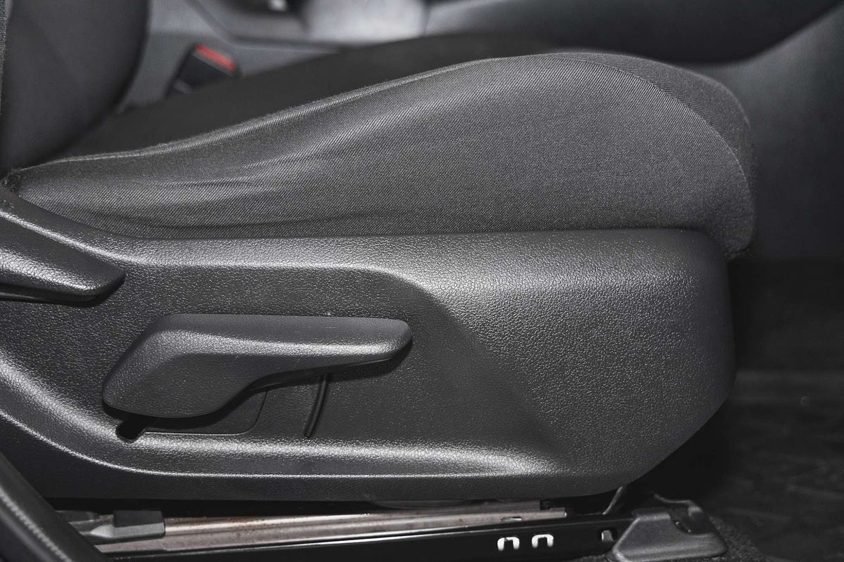 2019 Toyota RAV4 GXL AXAH54R