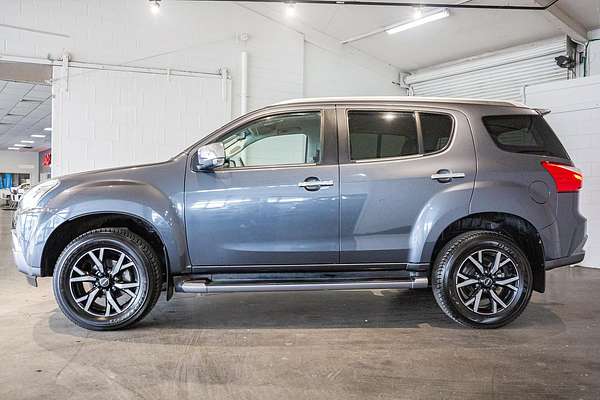2021 Isuzu MU-X LS-T