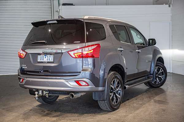 2021 Isuzu MU-X LS-T